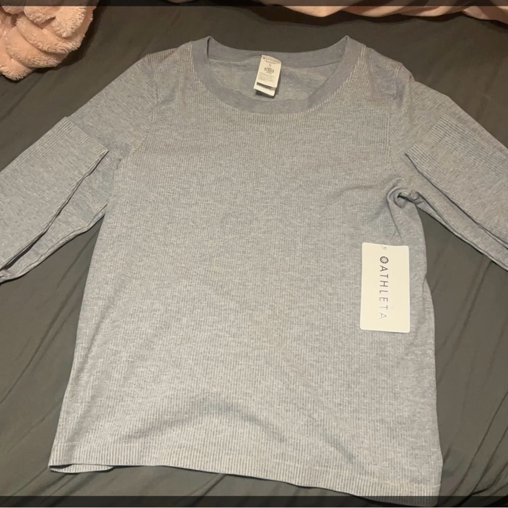 Brand New w/Tags Athleta/Lululemon  Grey Long Sleeve